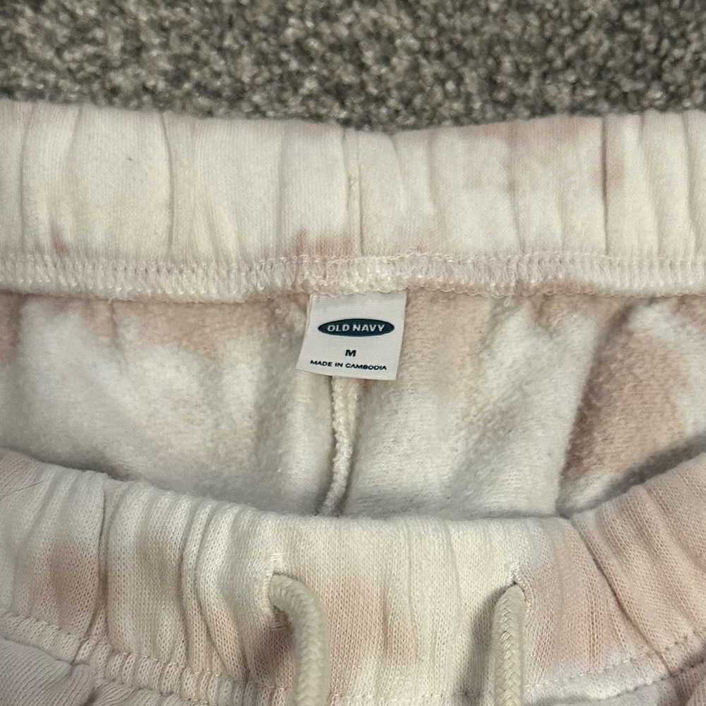 Old navy pink & white sweatpants - Picture 4 of 5